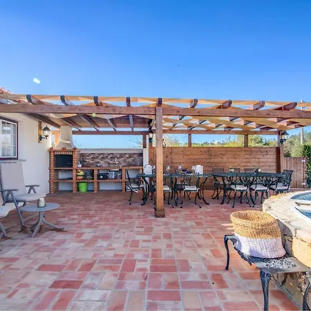 Oliva Al Ii Holiday home *